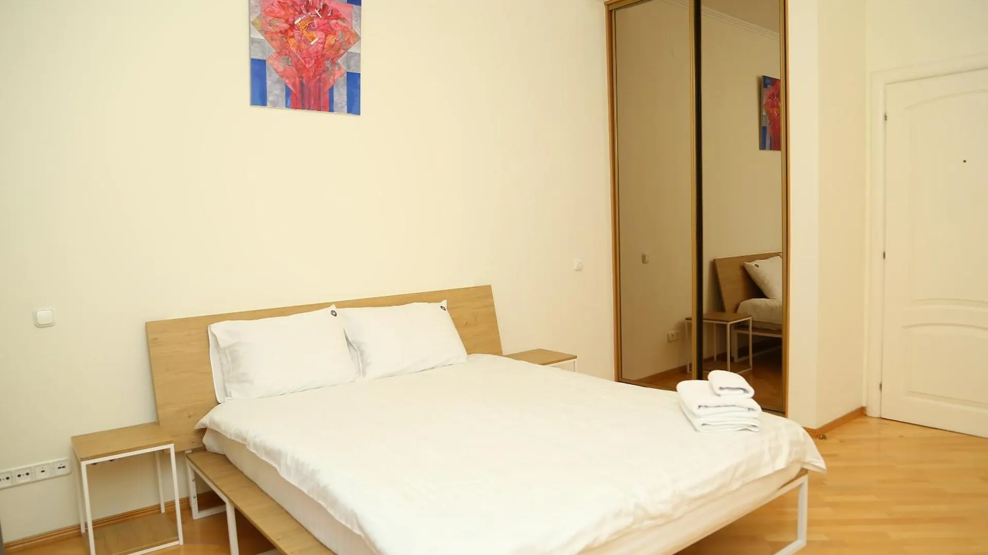 Be My Guest - Apartments For Trips Kiev Ucrania